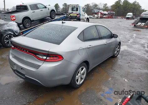 2015 Dodge Dart Sxt z USA, uszkodzony, nr VIN 1C3CDFBB4FD420823